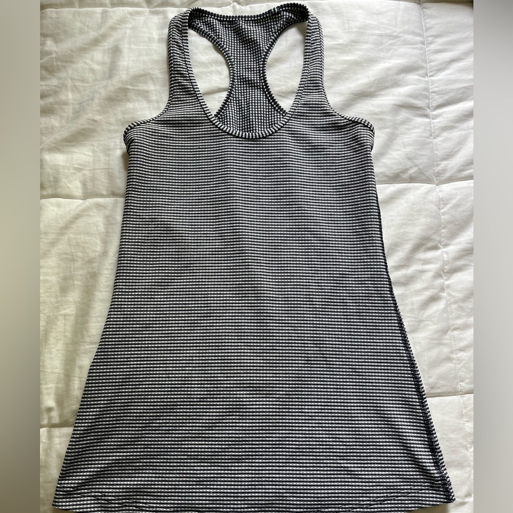 Lululemon Racerback tank. Women’s XS-S